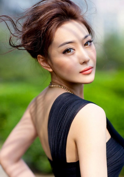 Lật tẩy quá khứ dao kéo của tiêu thục phi