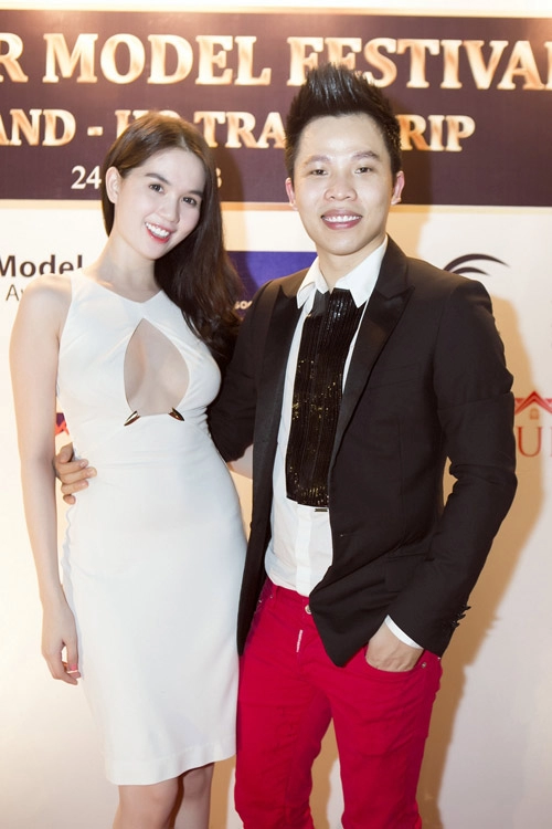 Linh chi tinh khôi cùng sắc trắng