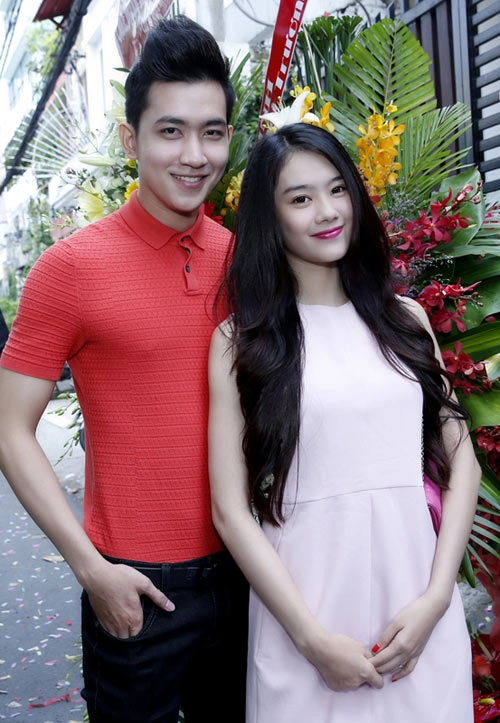 Linh chi võ cảnh tình tứ trên phố