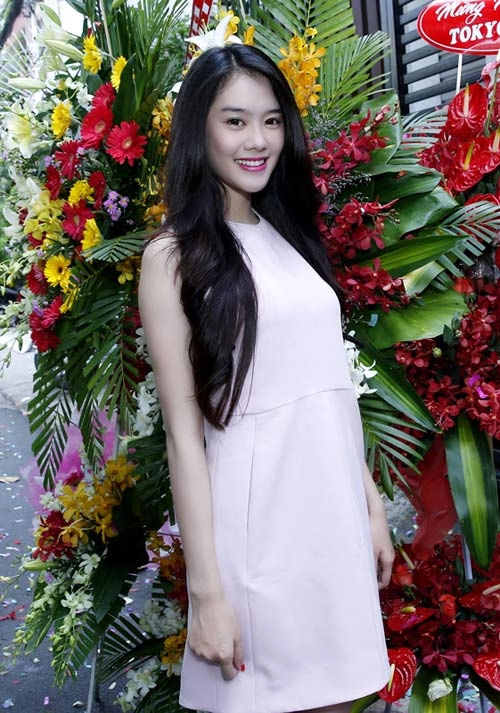 Linh chi võ cảnh tình tứ trên phố