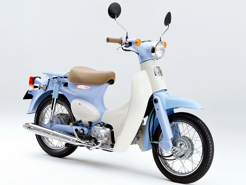 Lô hàng honda little cub 50 đủ màu cập bến tại việt nam