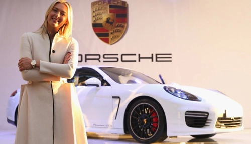 Maria sharapova được tặng xe porsche panamera