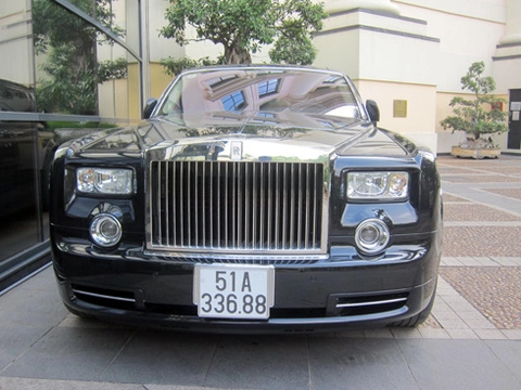  maybach 62s và phantom rồng chạm mặt tại hà nội 