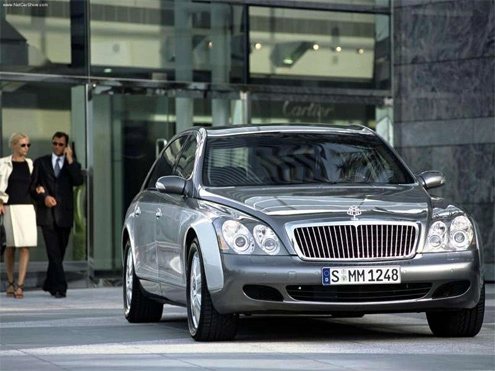  maybach giảm 100000 usd mỗi xe 