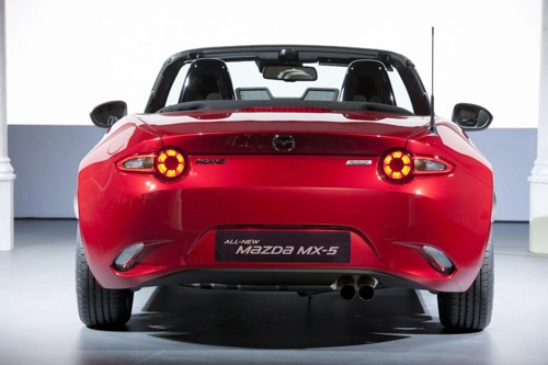 Mazda mx-5 2016 chiếc mui trần hấp dẫn