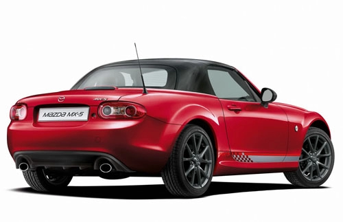 Mazda mx-5 senshu mui trần mê hoặc giới trẻ