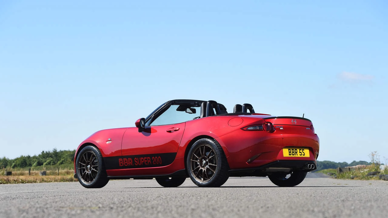 Mazda mx5 miata độ công suất khủng 214 mã lực