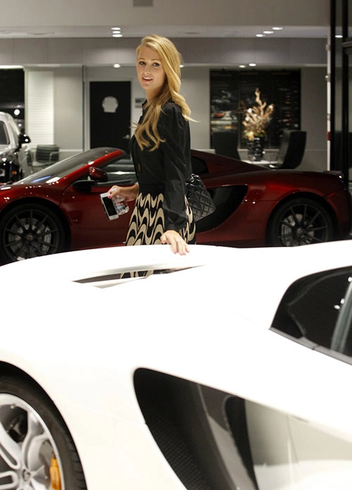 Mclaren 12c spider lọt mắt xanh paris hilton