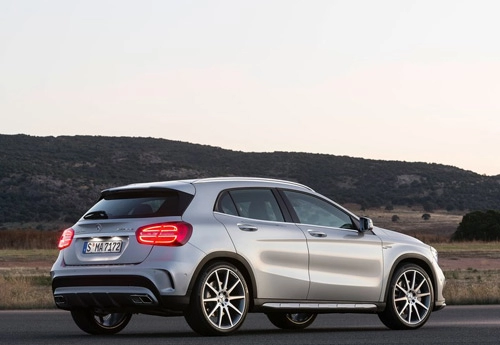 Mercedes-benz gla 45 amg hầm hố và cuốn hút