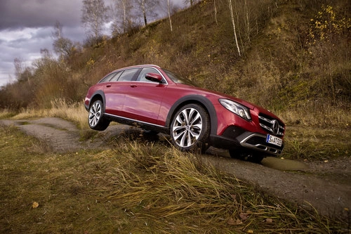 Mercedes giới thiệu e-class all-terrain chuyên off-road