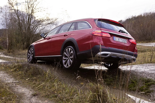 Mercedes giới thiệu e-class all-terrain chuyên off-road