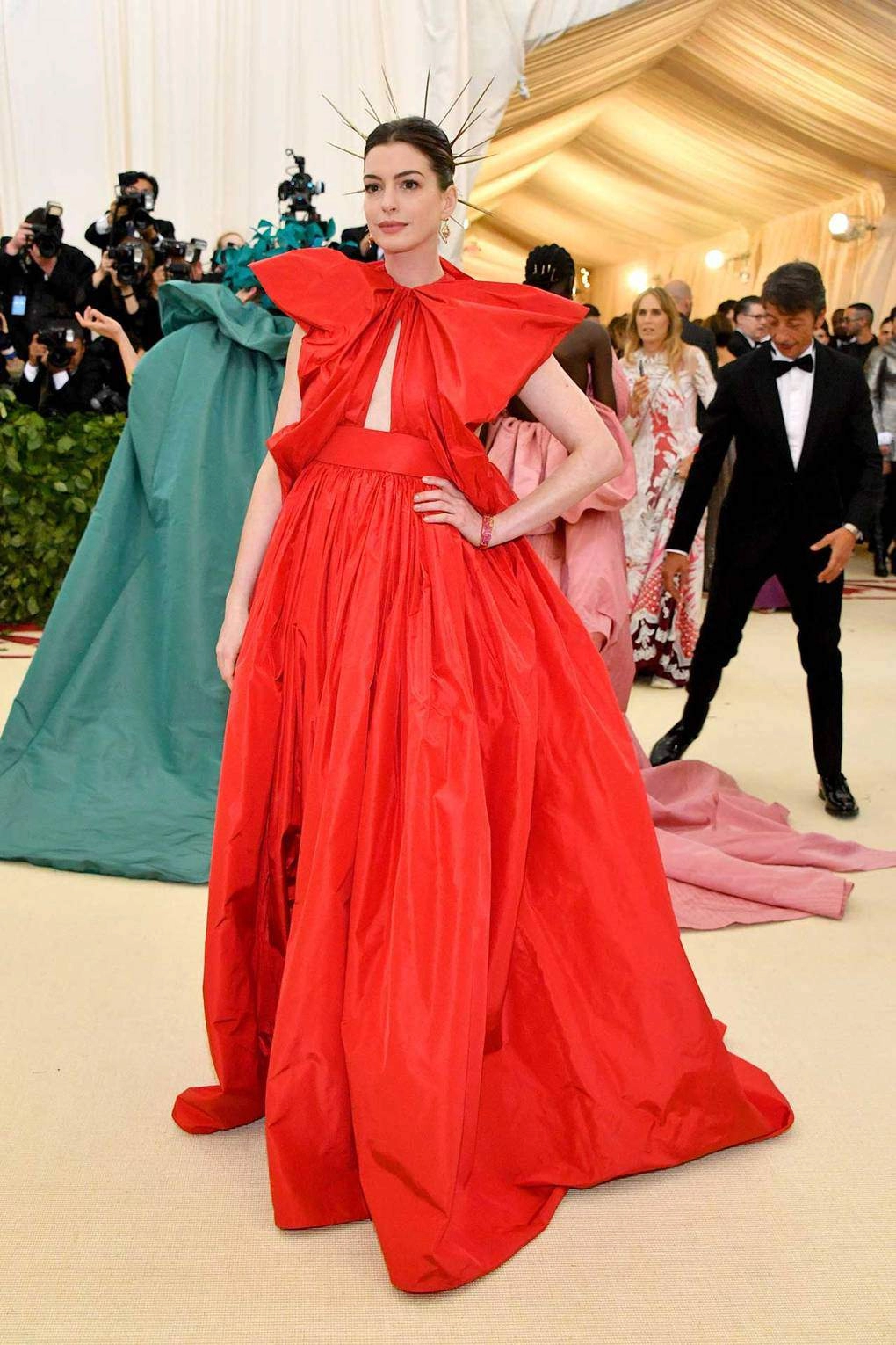 Met gala 2018 cuộc chiến lại đến từ rihanna và katy perry