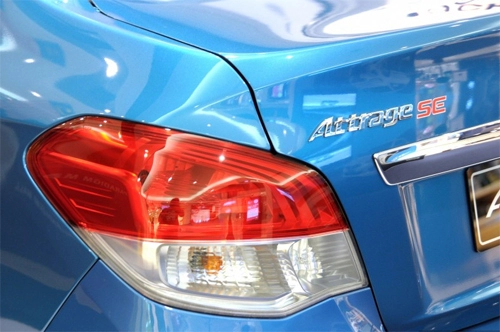  mitsubishi attrage 