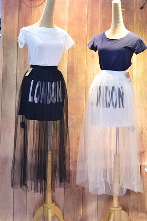 Mốt xuyên thấu chiếm lĩnh thị trường thời trang hè