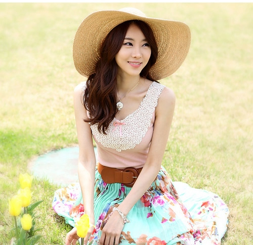 Mũ xinh xinh theo nàng xuống phố