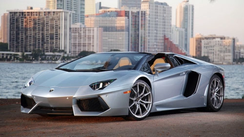  mua nhà tặng xe lamborghini aventador tại dubai 