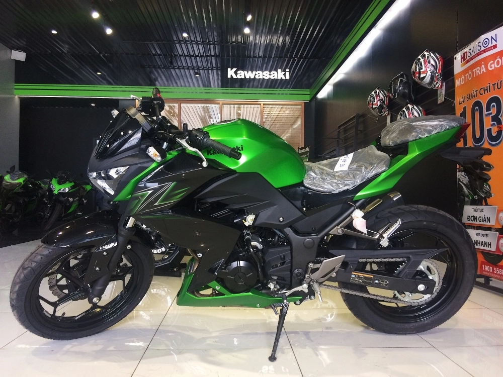 Mua z300 trúng z300 và nhận ngay áo khoác kawasaki