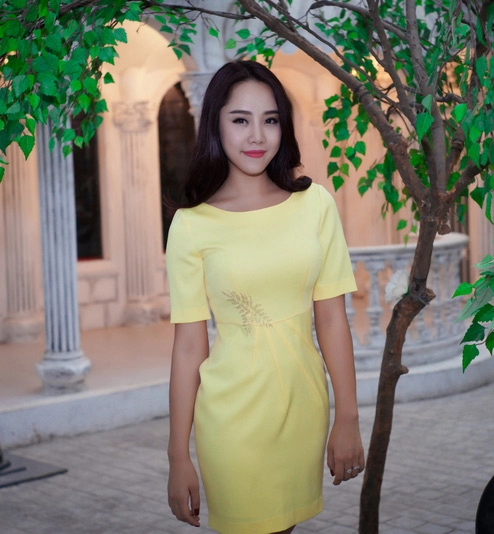 Nàng công sở mặc đẹp ngày đổi gió