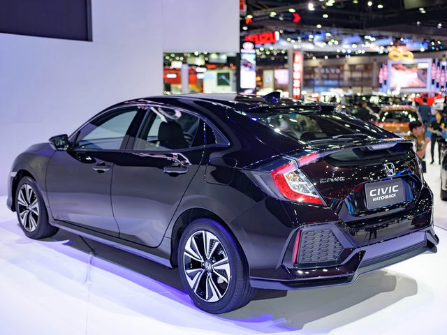 Ngắm honda civic hatchback giá 764 triệu đồng mới ra mắt