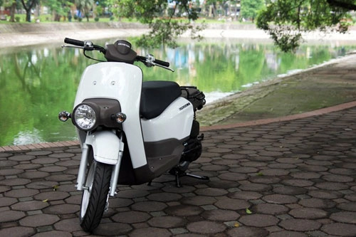 Ngắm xe ga honda benly 110 phong cách lạ tại hà nội