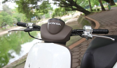 Ngắm xe ga honda benly 110 phong cách lạ tại hà nội