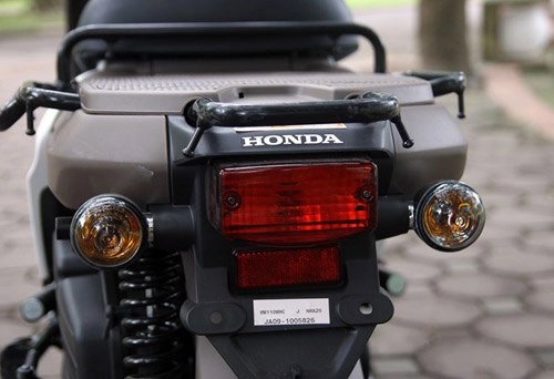 Ngắm xe ga honda benly 110 phong cách lạ tại hà nội