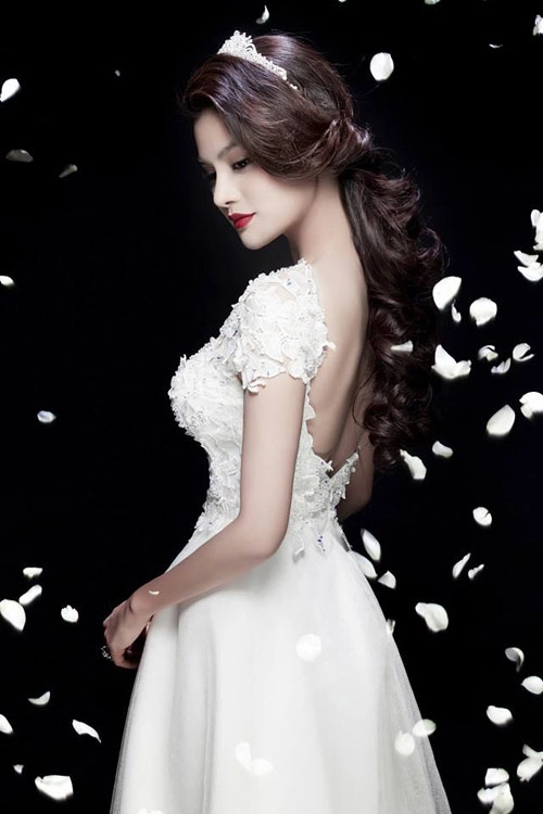 Ngẩn ngơ vì cô dâu một con vũ thu phương