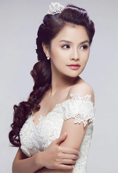 Ngẩn ngơ vì cô dâu một con vũ thu phương