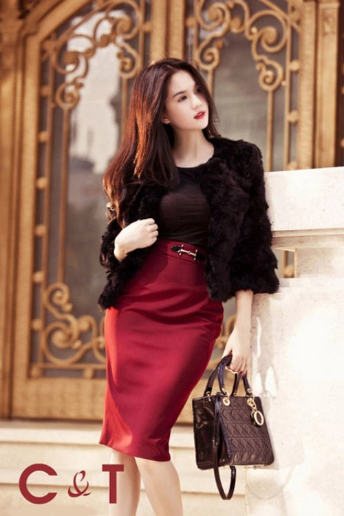 Ngọc trinh lại khoe túi mới nửa tỷ đồng