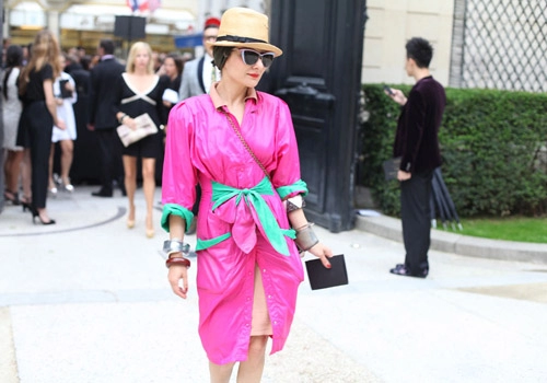 Những cô gái thời trang trên phố paris