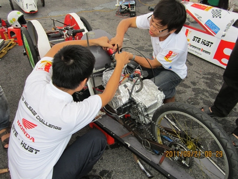  những giải pháp tiết kiệm xăng tại honda emc 2011 