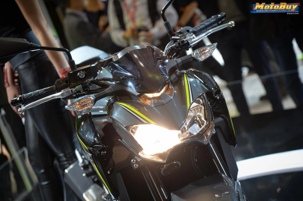 Những hình ảnh chính thức của kawasaki z900 tại eicma 2016