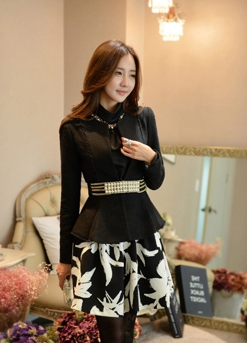 Nữ công sở mặc áo gì để vừa đẹp vừa sang