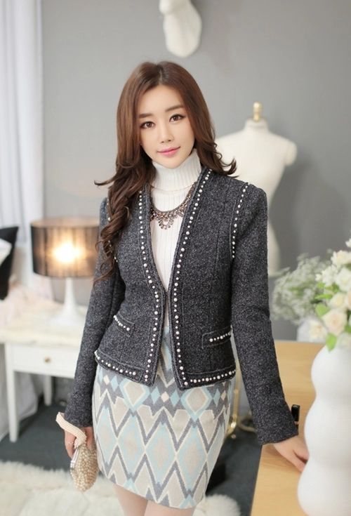Nữ công sở mặc áo gì để vừa đẹp vừa sang