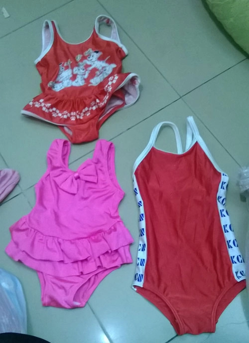 Ổ bệnh tàng hình ở áo tắm hàng thùng