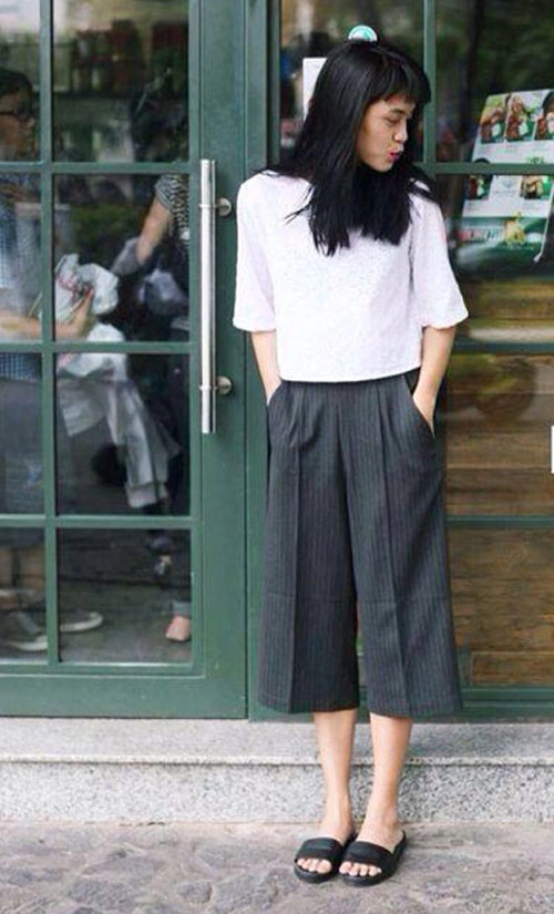 Phối đồ ngày hè ẩm ương mưa nắng