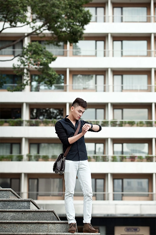 Phong cách giản đơn của hot boy dao kéo