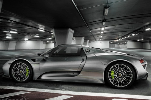 Porsche 918 spyder co gia 845000 usd