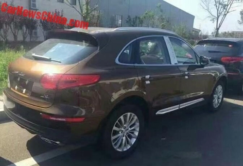 Porsche macan dỏm giá chỉ 300 triệu đồng