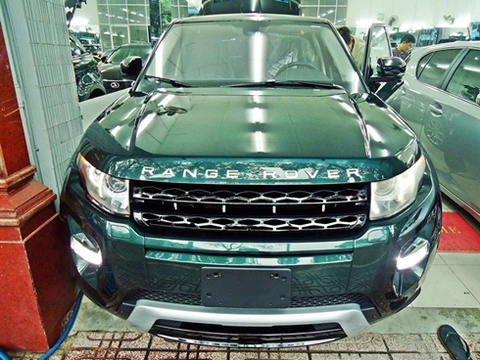  range rover evoque màu xanh lạ ở sài gòn 