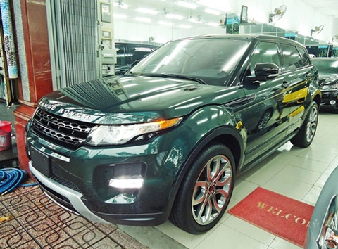  range rover evoque màu xanh lạ ở sài gòn 