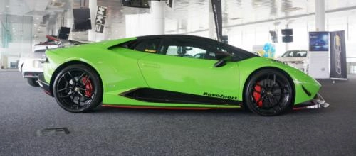 Revozport tung ra gói độ hô biến lamborghini huracan siêu mạnh