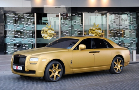  rolls-royce ghost mạ vàng ở dubai 