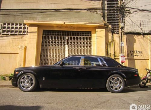 Rolls-royce phantom biển tứ quý lên báo nước ngoài