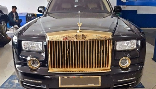 Rolls-royce phantom độ vàng 24k ở hà nội