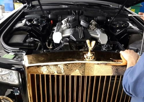 Rolls-royce phantom độ vàng 24k ở hà nội