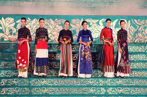 Sắc màu thế giới hội tụ tại festival huế