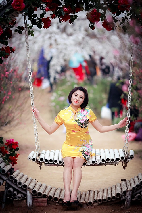Sắc màu thời trang du xuân của bạn trẻ hà nội