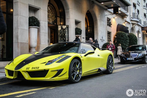 Samuel etoo khoe siêu xe ferrari 458 độ hầm hố