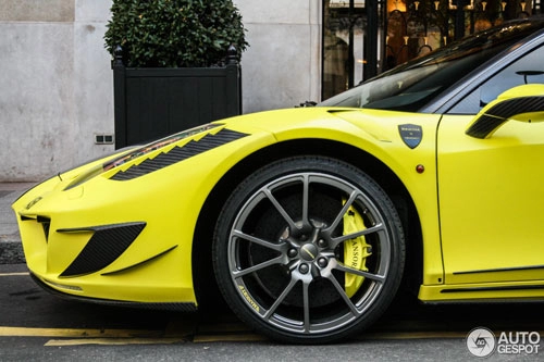 Samuel etoo khoe siêu xe ferrari 458 độ hầm hố